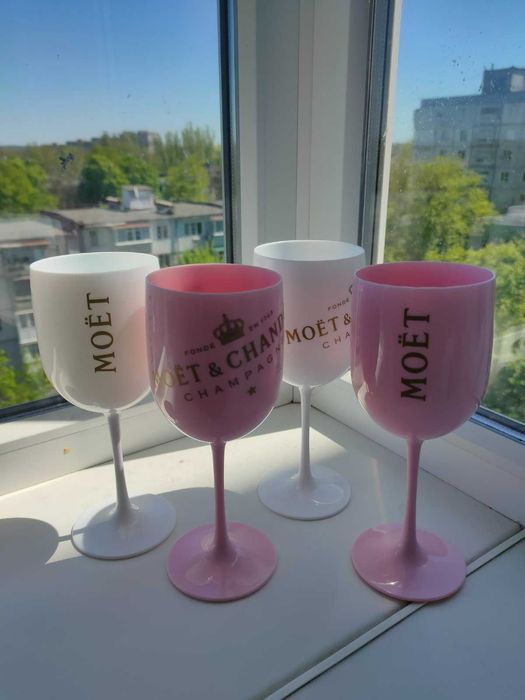 Бокалы акрил Moet & Chandon 0,25 и 0,5 л для шампанского вина