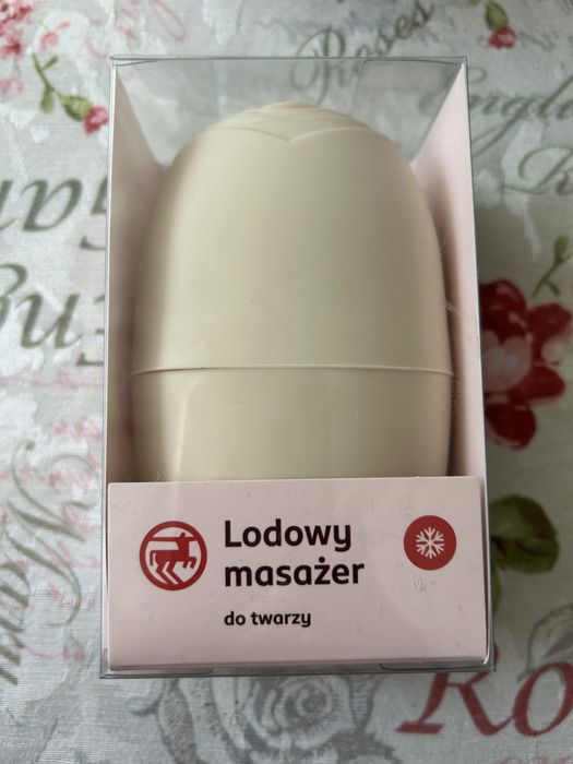 Lodowy masażer do twarzy