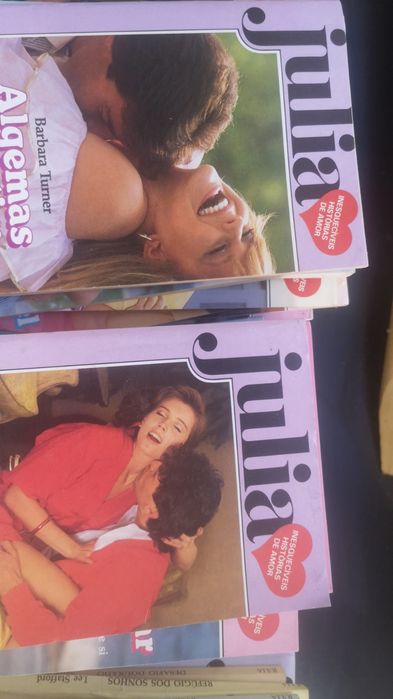 Livros sabrina, julia e Bianca