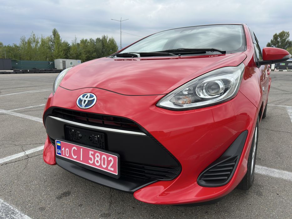 Продам Toyota Aqua 1,5 гібрид 2018 рік