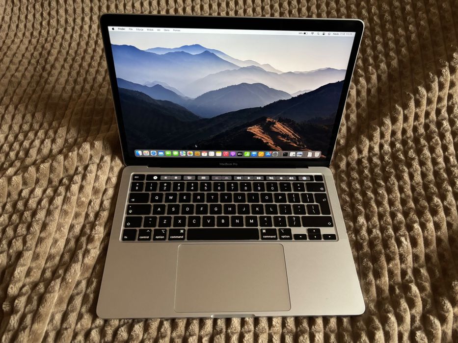 MacBook Pro 13" 2020 i5 8GB/256GB