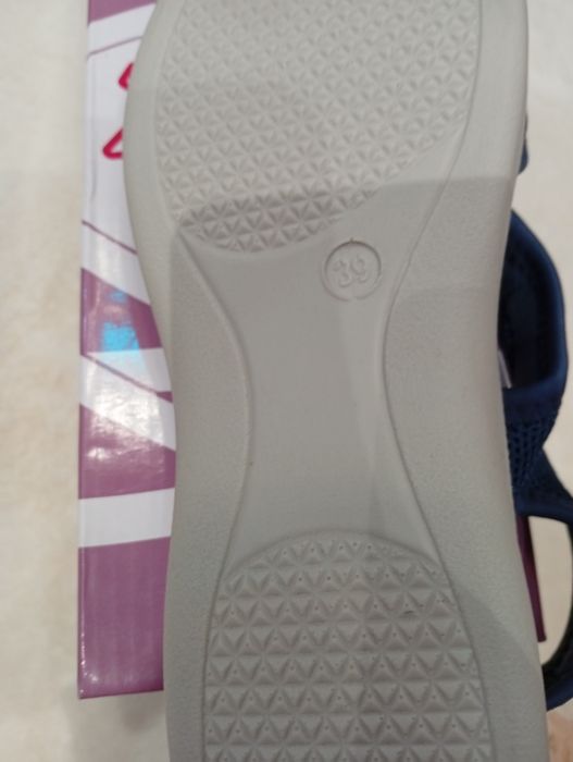 Nowe buty damskie
