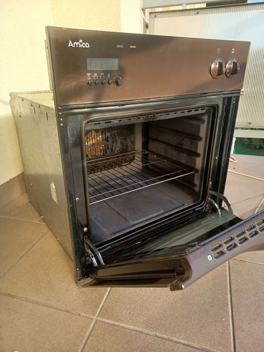 Piekarnik ,,AMICA,,