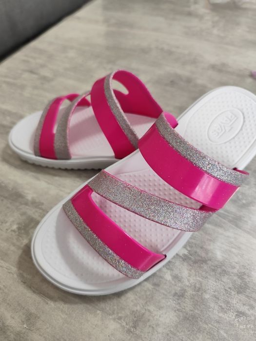 Шльопанці жіночі 37