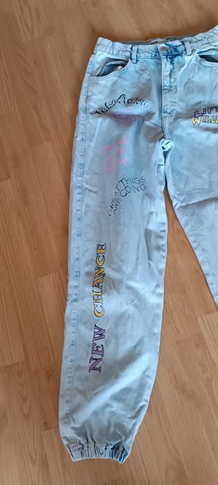 Spodnie jeansy Bershka