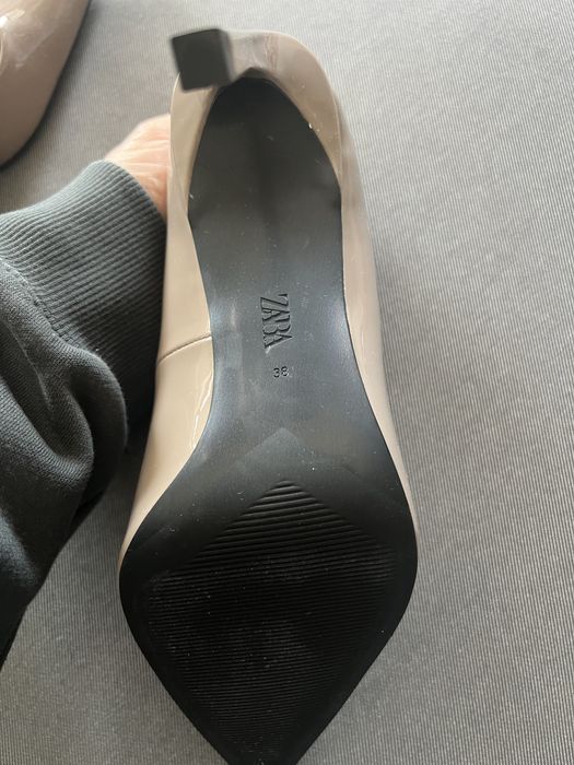 Szpilki Zara nude beżowe rozmiar 38, Nowe piękne