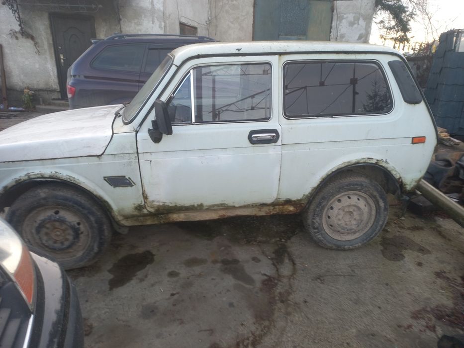 Ваз 2121 нива продам на ходу