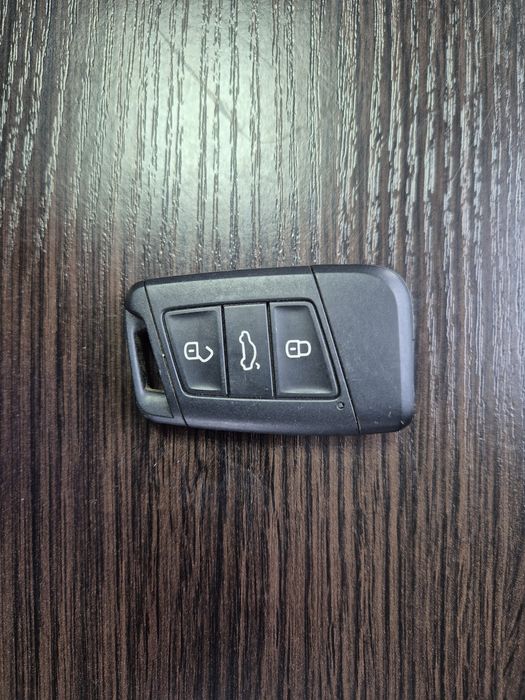 Ключ пульт VW Passat B8