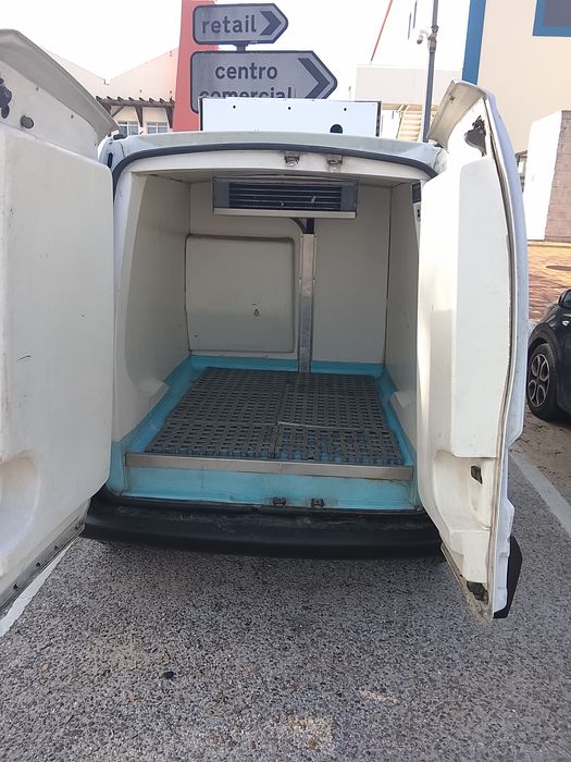 Renault Kangoo 1.9 d ano 2002 frio