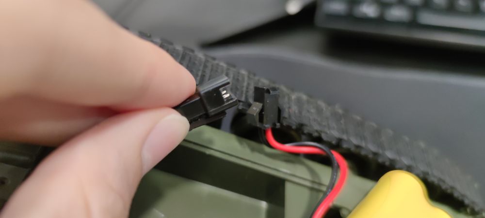 Czołg "Rudy" T-34 Zdalnie Sterowany skala 1:28 Walczące czołgi