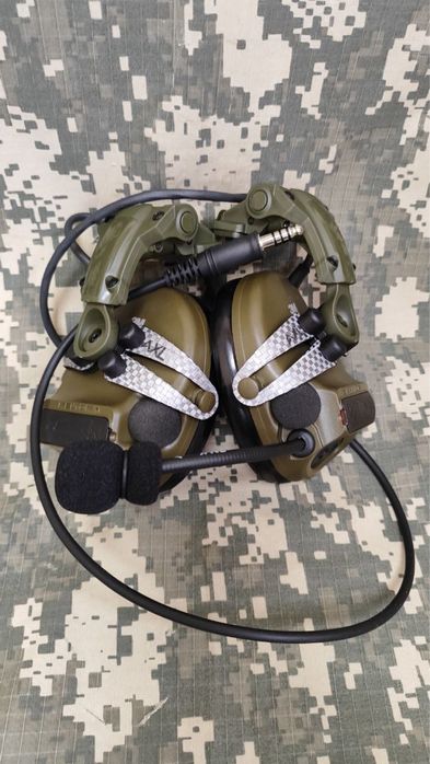 Тактичні навушники військові активні 3M PELTOR ComTac™ XPI + кріплення