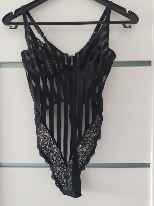 Body bielizna czarne rozm. EUR. 80