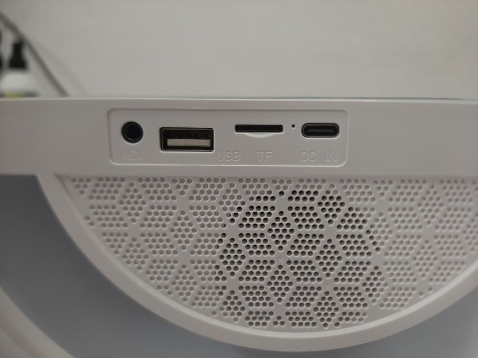 Lampka, budzik led z wbudowanym głośnikiem