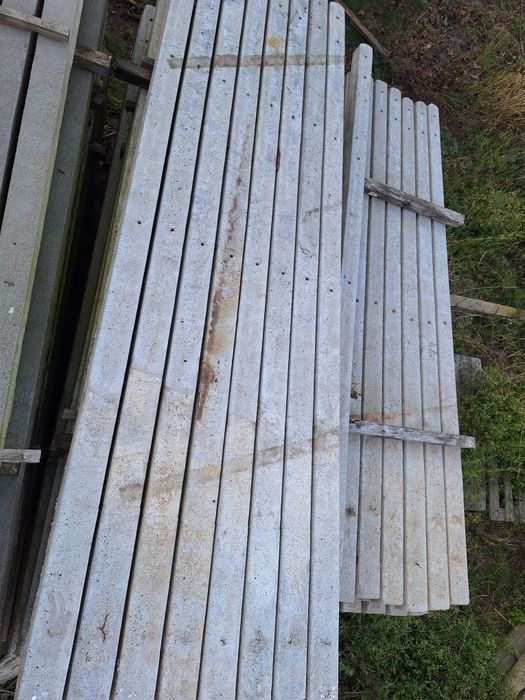 Słupki ogrodzeniowe betonowe