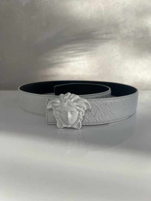 ремінь Versace..