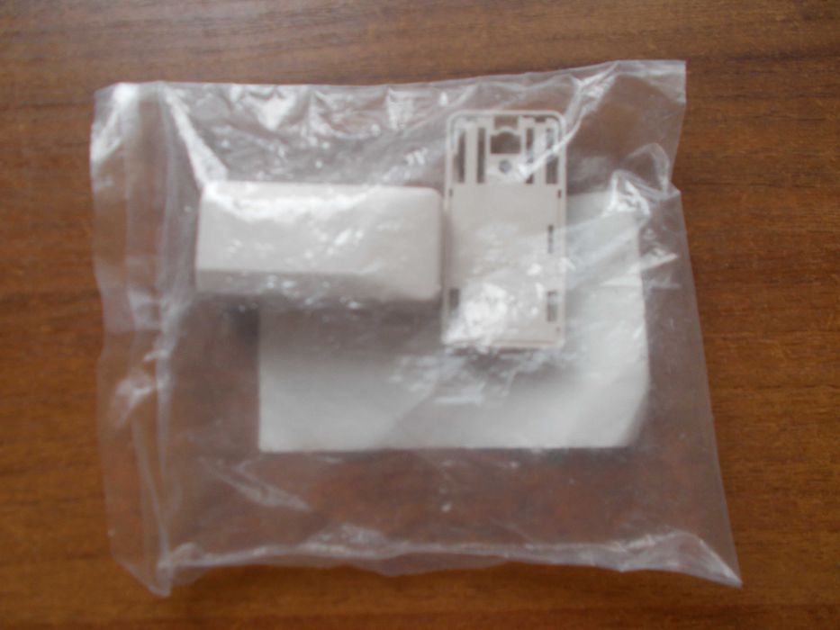 Патч-корд PATCH CORD RJ45 CAT5e. Розетка сетевая R+M. Нов. в упаковке