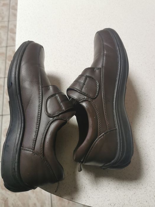 Brązowe buty męskie