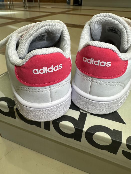 Кросівки adidas 25 розмір