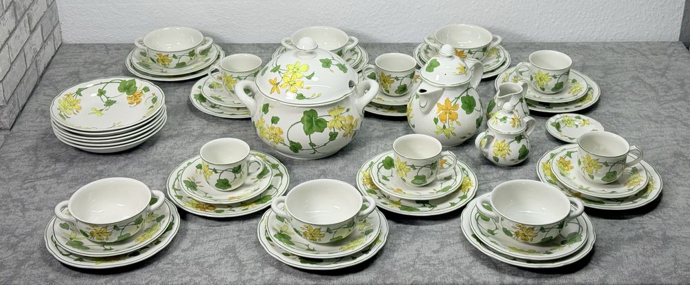 Фарфоровый столовый сервиз и чайный сервиз фирмы Villeroy Boch серия Geranium GDR Германия
