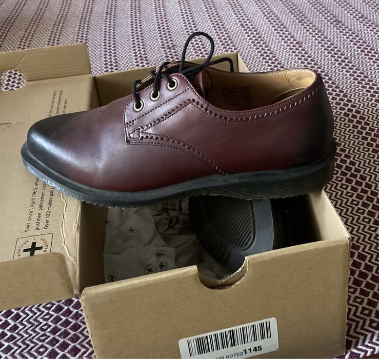 Продам туфлі 41 розмір dr. Martens оригінал