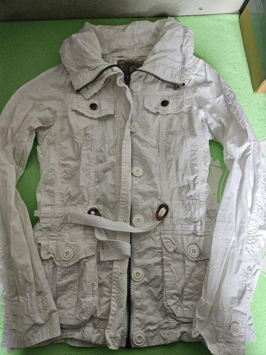 Płaszczyk biały roz. 36/ xs