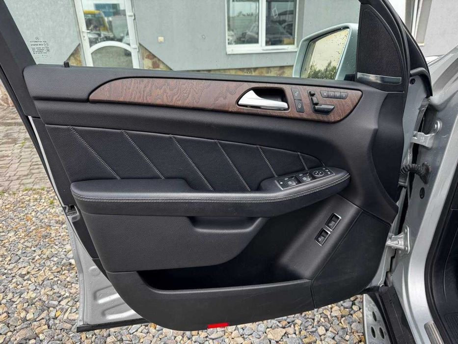 Mercedes-Benz GL450 2015рік 3.0 Бензин