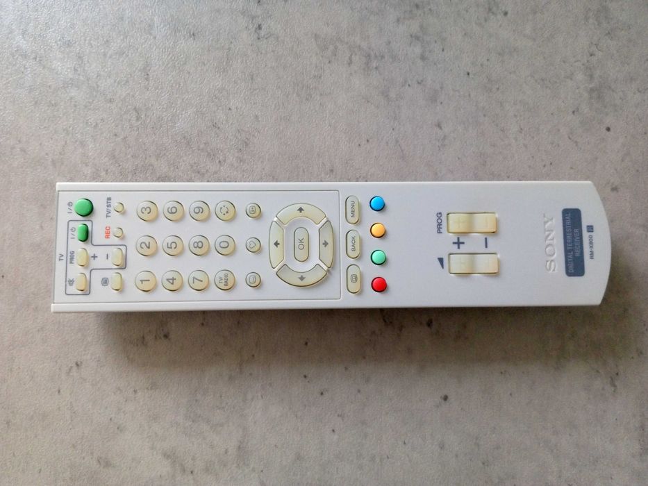 Oryginalny pilot Sony RM-X800