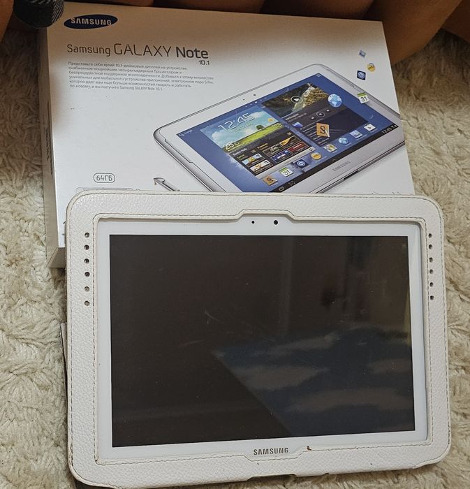 Планшет Samsung  Galaxy  Note 10.1 64Гб