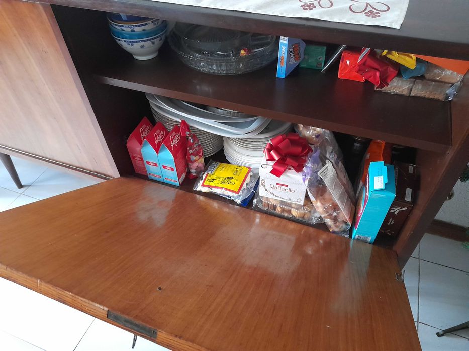 Móvel de Sala em madeira de carvalho