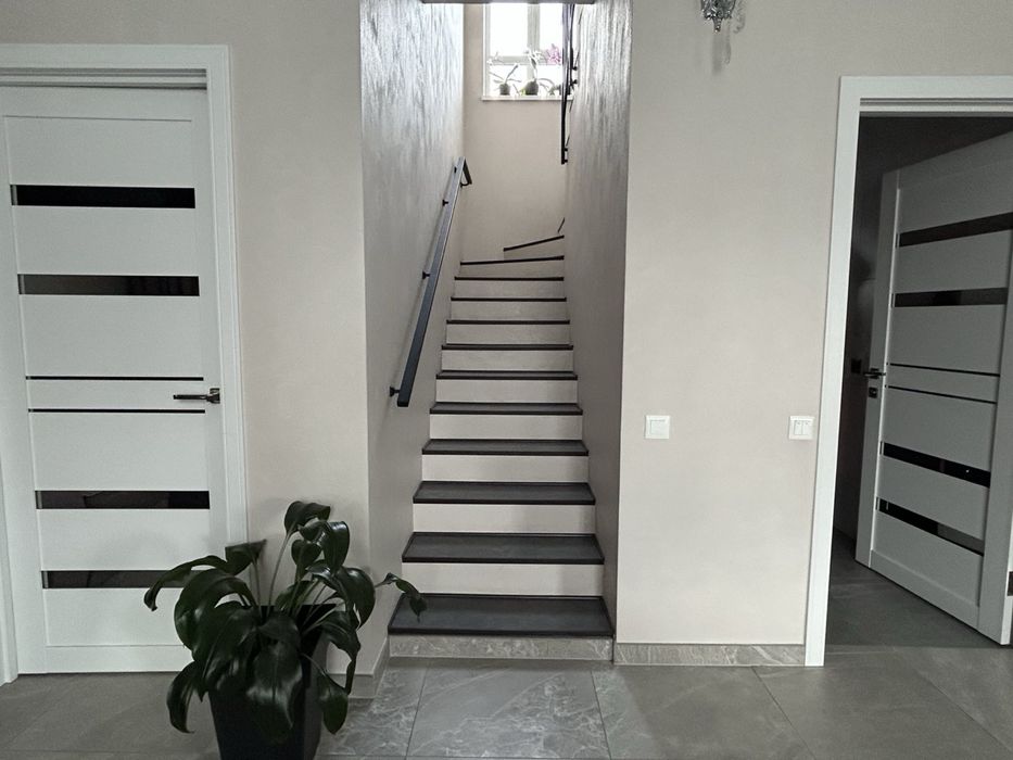 Продажа Таунхаус Вышгородский район,с.Новые Петровцы КГКанево ,озеро