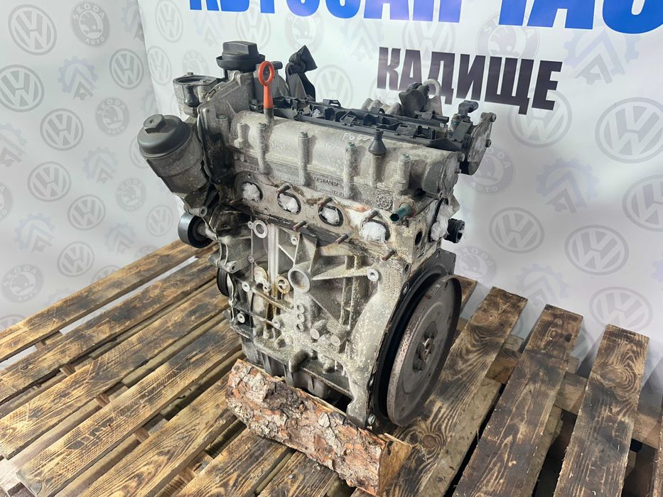 Двигун 1.6 FSI BAG мотор 1.6 фси VW Octavia Октавія Touran Туран Гольф