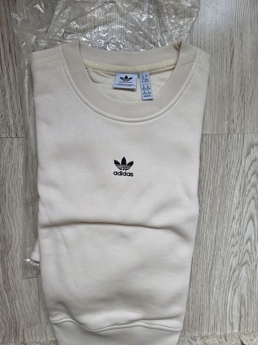 Світшот adidas   xs