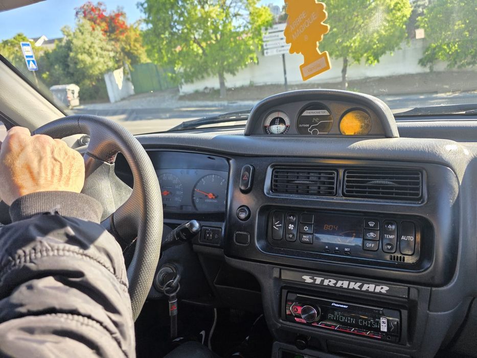 Mitsubishi Strakar L200
