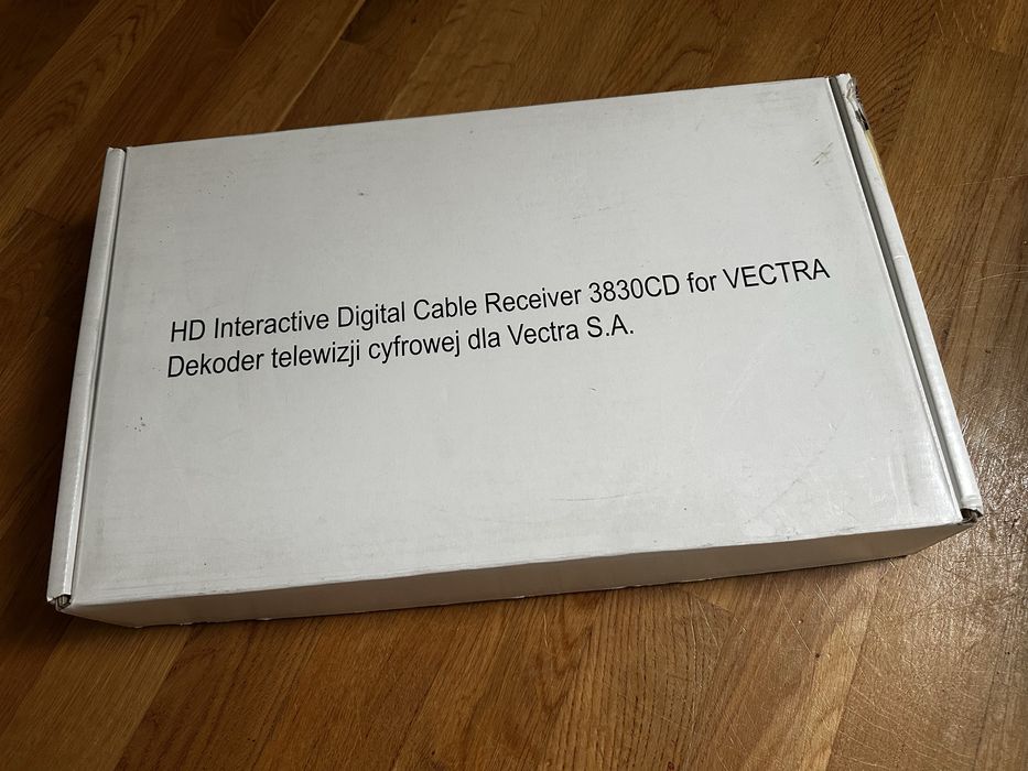 Dekoder telewizji cyfrowej Vectra 3830CD + Pilot