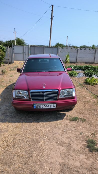 Продам MERCEDES W 124: 2 700 $ - Mercedes-Benz Очаків на Olx