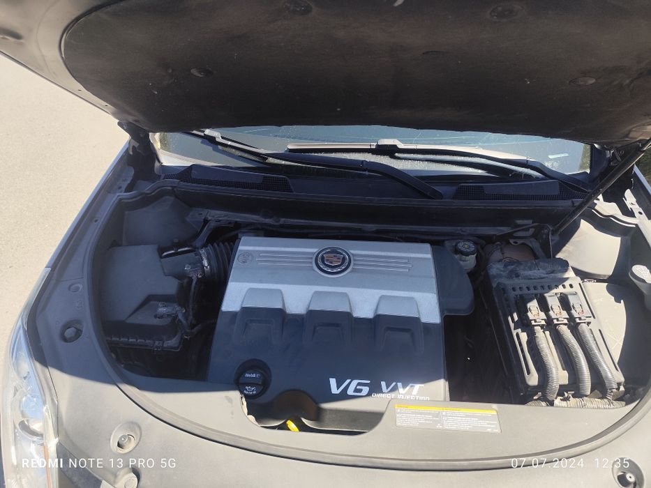 Продам Cadillac SRX