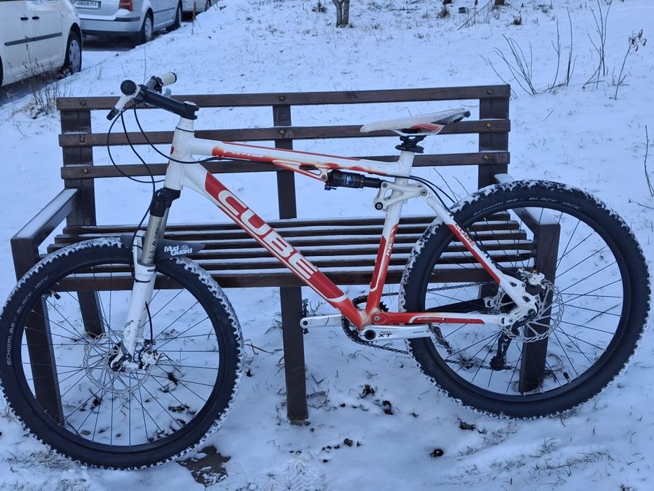 Велосипед Cube, вся навіска в описі