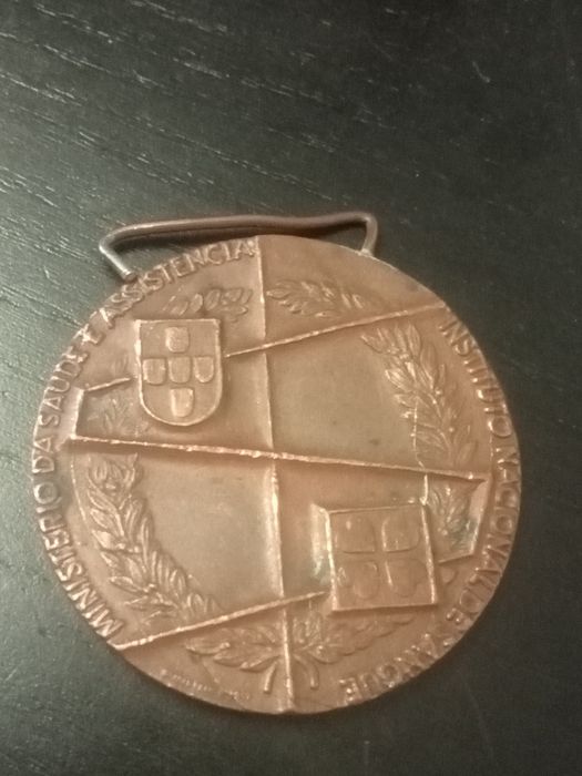 Lote de três medalhas diversas