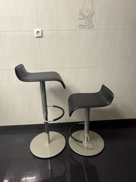 Bancos de cozinha elevatorios