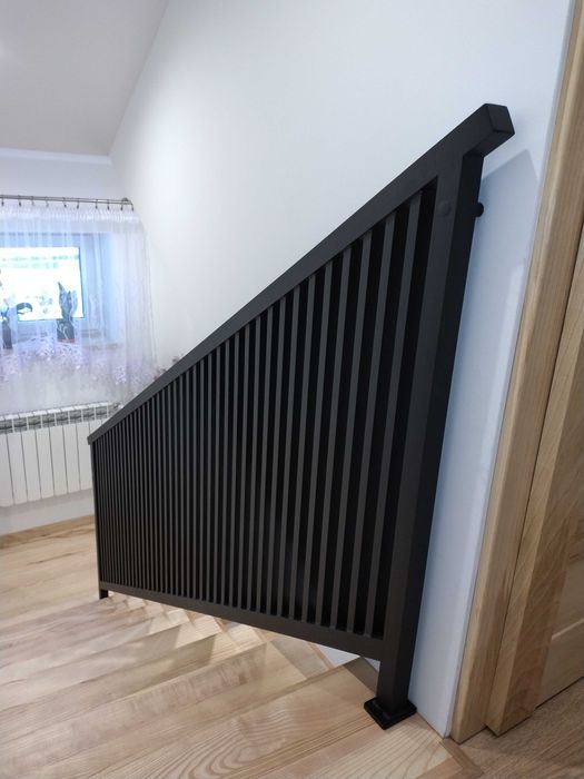 Balustrady wewnętrzne i zewnętrzne