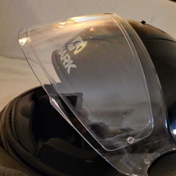 Capacete Shark tamanho XL. Inclui pinlock. Muito pouco uso