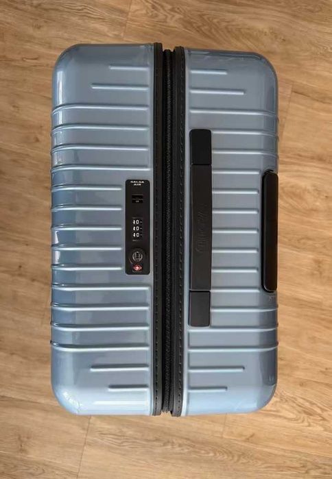 Rimowa Salsa Air