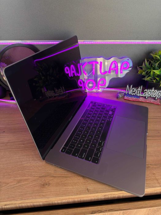 MacBook Pro 16 2019 i9 16\1 TB Space Gray Оплата частинами