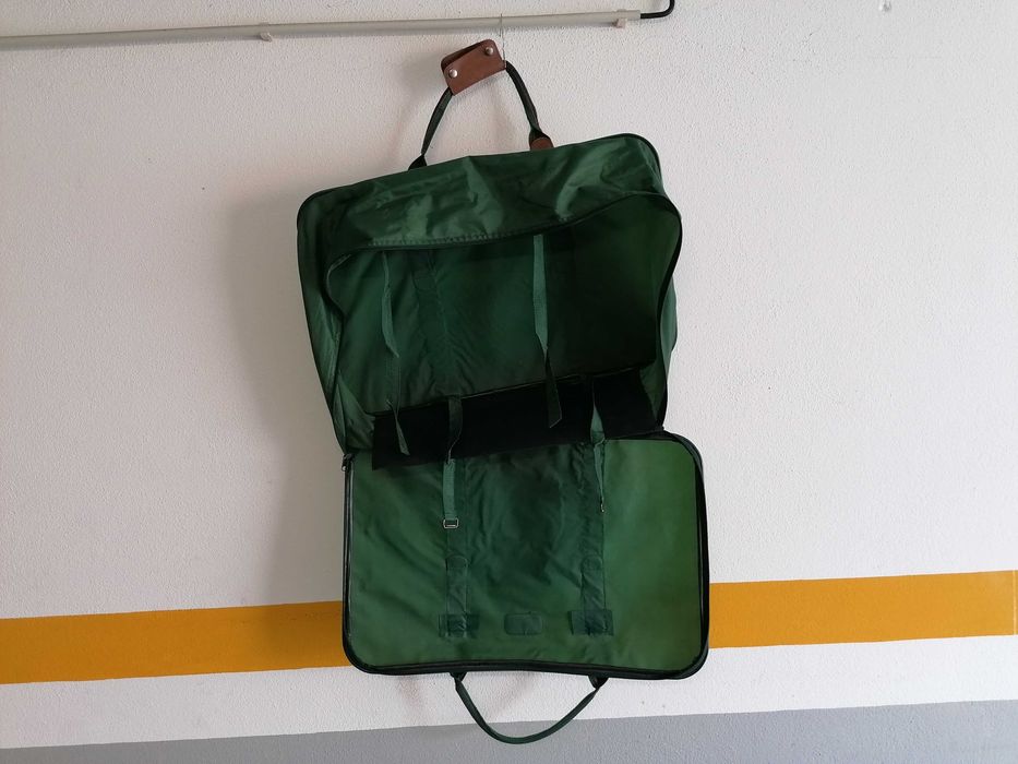 Malas de viagem de vários tamanhos 2, conjuntos iguais as grandes 60x40x17, 54x34x13, sacolas 31x34x12sacolas