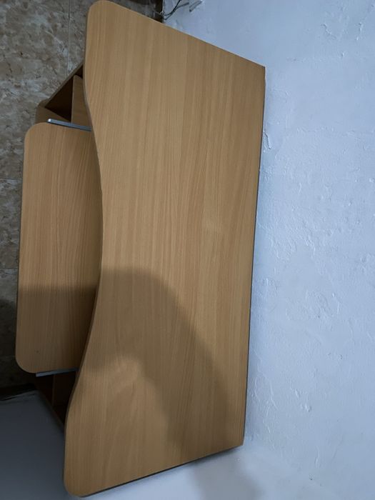 Secretaria de madeira