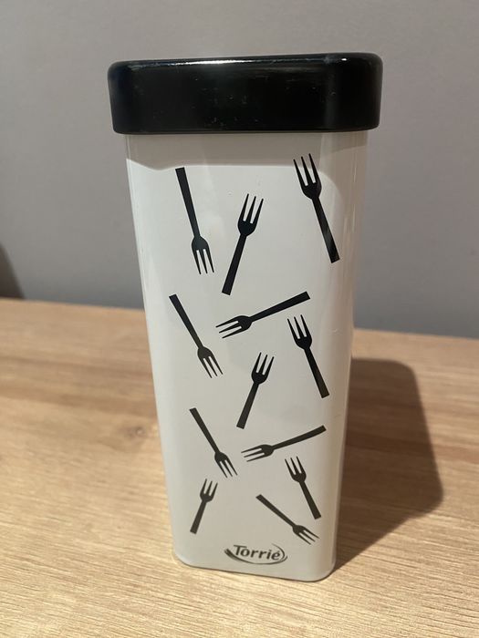 Lata em branco e preto, NOVA64409436036738122