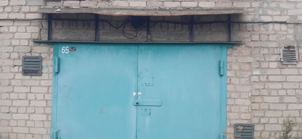 Продам цегляний гараж