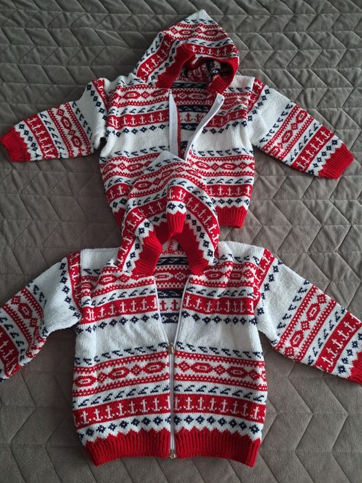 Sweterki bliźniacze rozm. 80