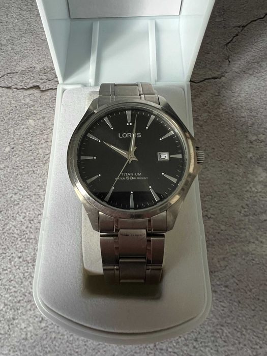 Zegarek Lorus tytanowa bransoleta