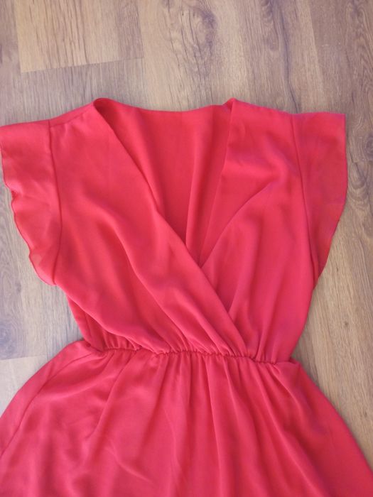 Elegancka sukienka prosta